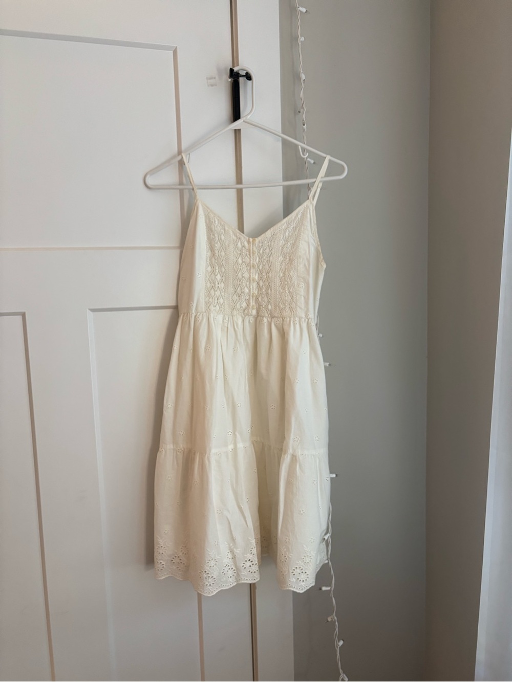 Levi's Cream Lace-Trim Dress